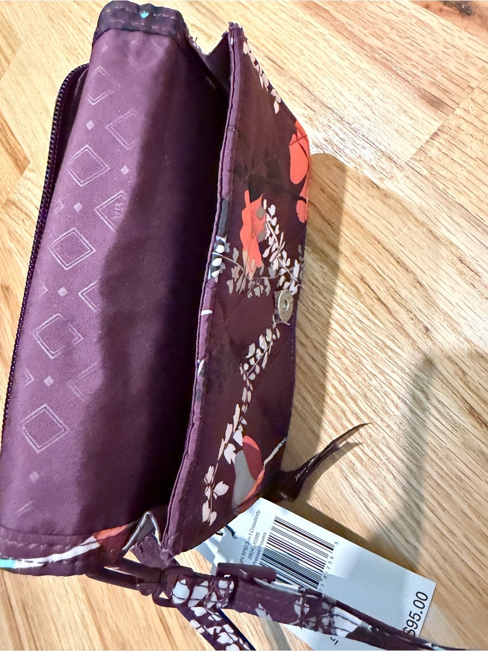 Vera Bradley pressed flowers ultralight RFID 3 in 1 Crossbody bag/wallet - Picture 6 of 10